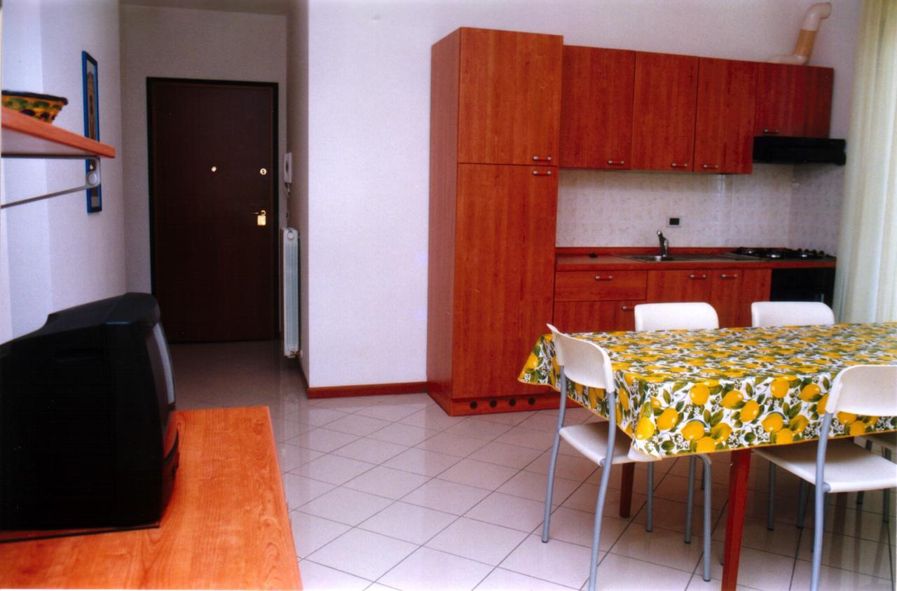 شقة مارتينسيكورو  في Girasole المظهر الخارجي الصورة